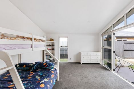 Photo of property in 29 Oriental Parade, Papamoa Beach, Papamoa, 3118