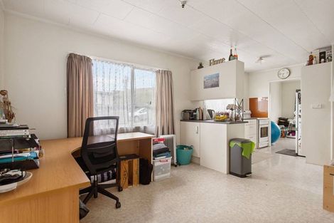 Photo of property in 22 Rukumoana Place, Clendon Park, Auckland, 2103