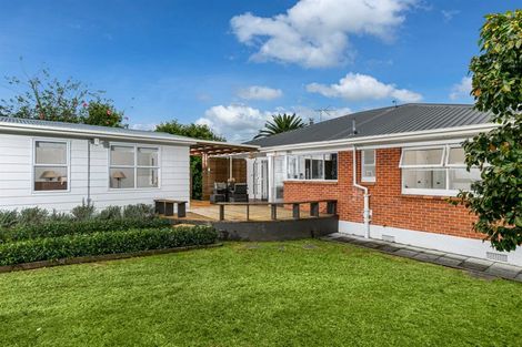 Photo of property in 27 Stanaway Street, Hillcrest, Auckland, 0627