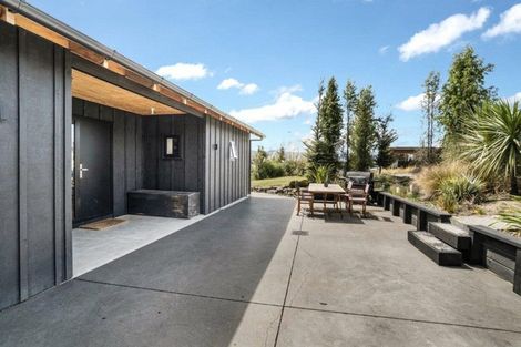Photo of property in 14 Daniels Terrace, Wanaka, 9305