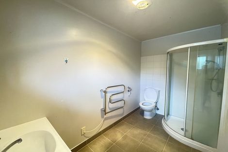 Photo of property in 1 Anakiwa Place, Milford, Auckland, 0620