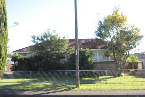 Photo of property in 8 Kerry Place, Papakura, 2110