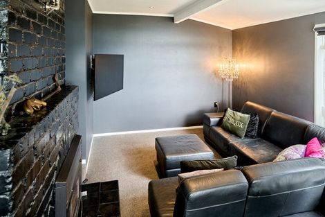 Photo of property in 25 Eskdale Road, Papakowhai, Porirua, 5024