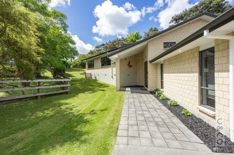 Photo of property in 9 Buttercup Place, Waimauku, 0812