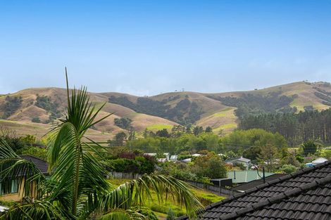 Photo of property in 19 Te Kauri Place, Helensville, 0800