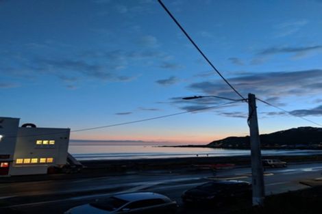 Photo of property in 102u4 Lyall Parade, Lyall Bay, Wellington, 6022