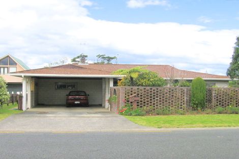 Photo of property in 120 Barbara Avenue, Whangamata, 3620