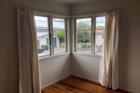 Photo of property in 48 Strid Road, Te Atatu South, Auckland, 0610