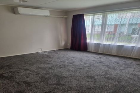 Photo of property in Montauge Flats, 46c Merton Street, Trentham, Upper Hutt, 5018