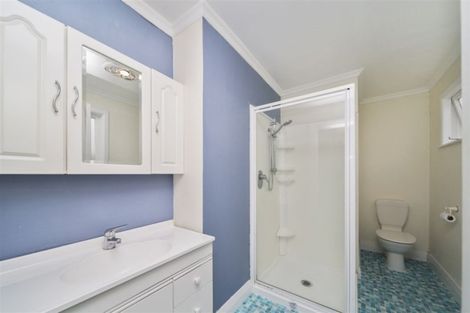 Photo of property in 1 Hunter Street, Hawera, 4610