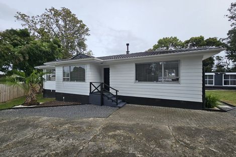 Photo of property in 30 Hyperion Drive, Randwick Park, Auckland, 2105