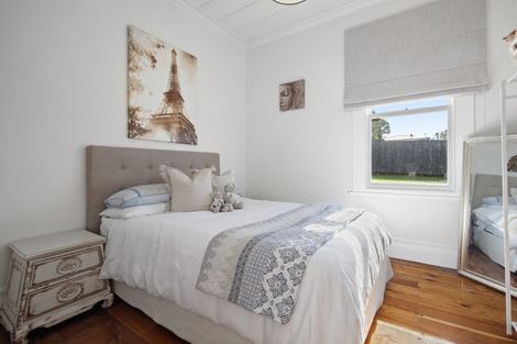 Photo of property in 192 Kitchener Road, Pukekohe, 2120