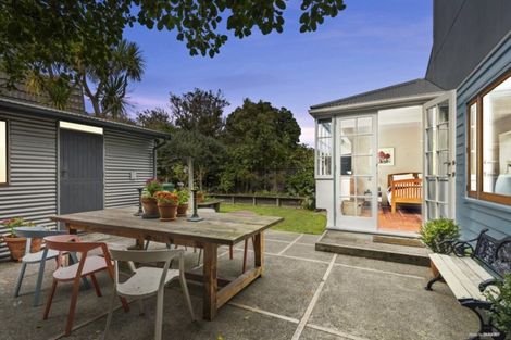 Photo of property in 87 Clyde Street, Island Bay, Wellington, 6023