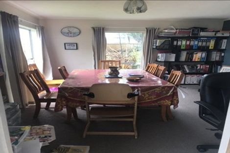 Photo of property in 17 Tarras Grove, Kelson, Lower Hutt, 5010