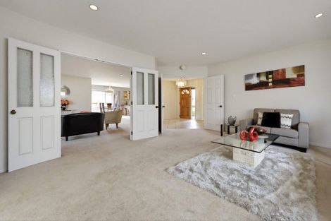 Photo of property in 21 Suncrest Drive, West Harbour, Auckland, 0618