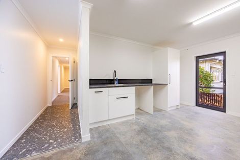 Photo of property in 8 Holyrood Terrace, Waipukurau, 4200