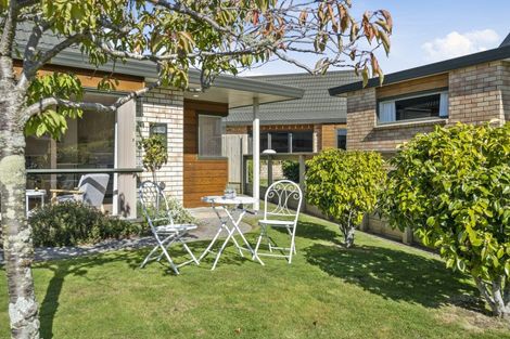 Photo of property in Redwood Village, 26/42 Main Road, Tawa, Wellington, 5028
