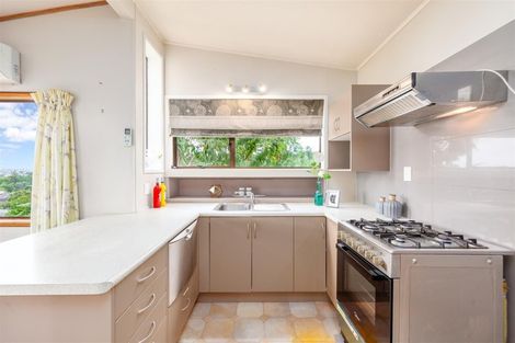 Photo of property in 1/48 Lemnos Place, Titirangi, Auckland, 0604