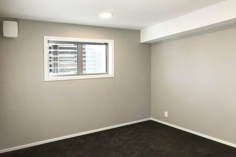 Photo of property in 14u3 Atkinson Street, Newlands, Wellington, 6037