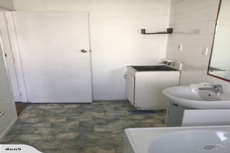 Photo of property in 170a Queen Street, Northcote Point, Auckland, 0627