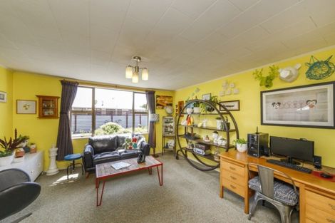 Photo of property in 8 Haggitt Street, Feilding, 4702