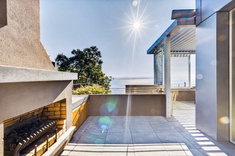 Photo of property in 2/23 Seapoint Road, Bluff Hill, Napier, 4110