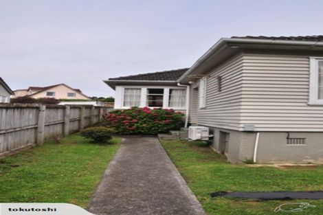 Photo of property in 79 Broderick Road, Johnsonville, Wellington, 6037