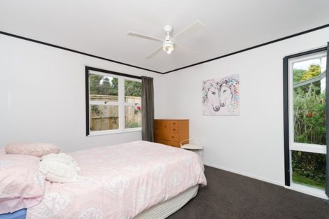 Photo of property in 69 Garfield Road, Helensville, 0800