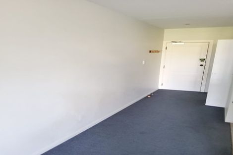 Photo of property in Grandstand Apartments, 37/80u Kent Terrace, Mount Victoria, Wellington, 6011