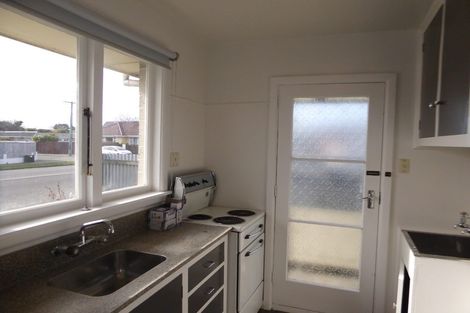 Photo of property in 2/26 Edgeware Road, St Albans, Christchurch, 8014