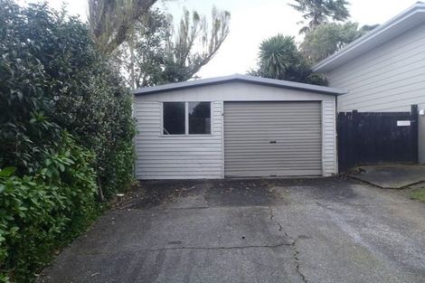 Photo of property in 12 Quincey Place, Massey, Auckland, 0614