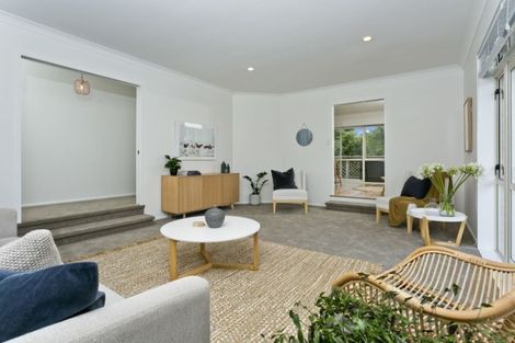 Photo of property in 5 Sandpiper Grove, Unsworth Heights, Auckland, 0632