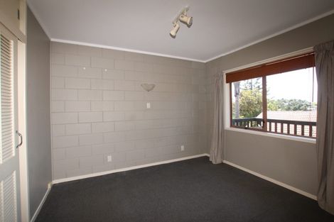 Photo of property in 1a Dolbear Street, Titirangi, Auckland, 0604