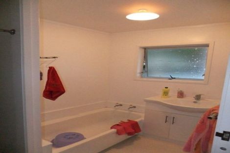 Photo of property in 23 Anich Road, Massey, Auckland, 0614