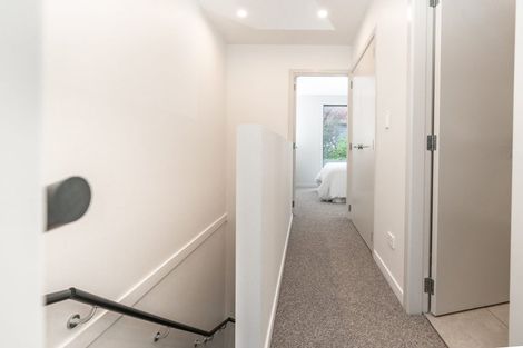 Photo of property in 32 Kaihuia Street, Northland, Wellington, 6012