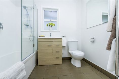 Photo of property in 14 Cassino Street, Bayswater, Auckland, 0622