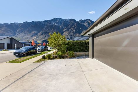 Photo of property in 7 Corriedale Road, Jacks Point, 9371