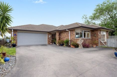 Photo of property in 74b Simpson Road, Papamoa Beach, Papamoa, 3118