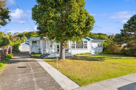 Photo of property in 30 Ngaio Road, Waikanae, 5036