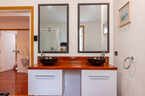 Photo of property in 77 Mclean Street, Woodville, 4920