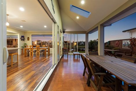 Photo of property in 163 Oriental Parade, Papamoa Beach, Papamoa, 3118