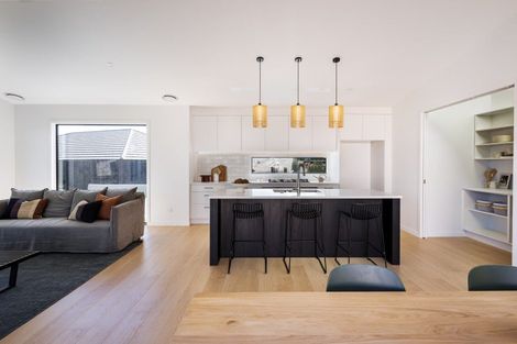 Photo of property in 10 Bosun Place, Te Atatu Peninsula, Auckland, 0610