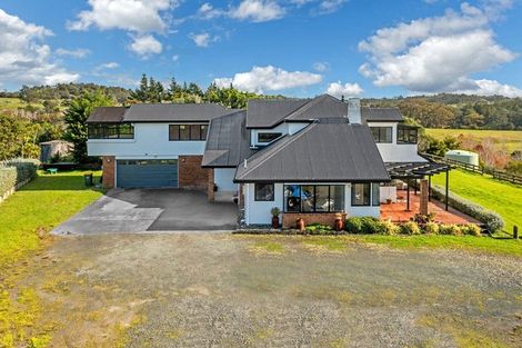 Photo of property in 384 Pine Valley Road, Dairy Flat, Silverdale, 0992