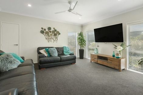 Photo of property in 21 Browns Drive, Waihi Beach, 3611