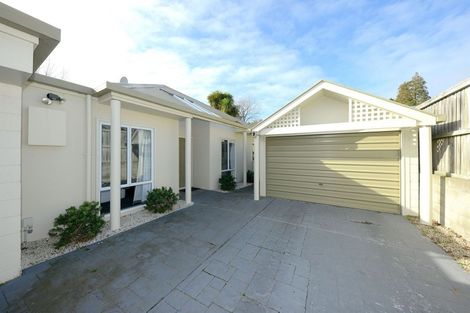 Photo of property in 2/18 Palatine Terrace, Huntsbury, Christchurch, 8022