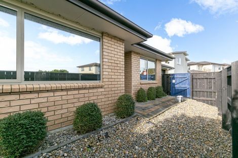 Photo of property in 226 Mark Avenue, Grenada Village, Wellington, 6037