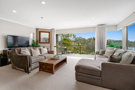 Photo of property in 31a Ocean View Road, Hatfields Beach, Orewa, 0931