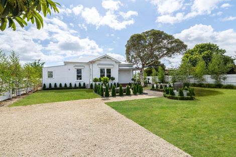 Photo of property in 250 Main Street, Greytown, 5712