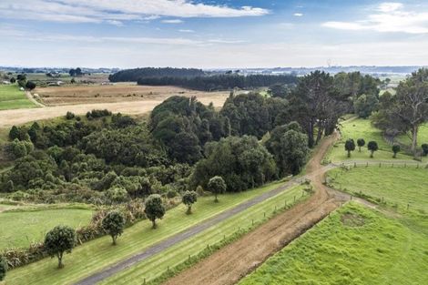 Photo of property in 41 Mcnaughten Road, Karioitahi, Waiuku, 2683