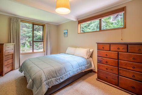 Photo of property in 200 Holmes Bay Valley Road, Pigeon Bay, 7583